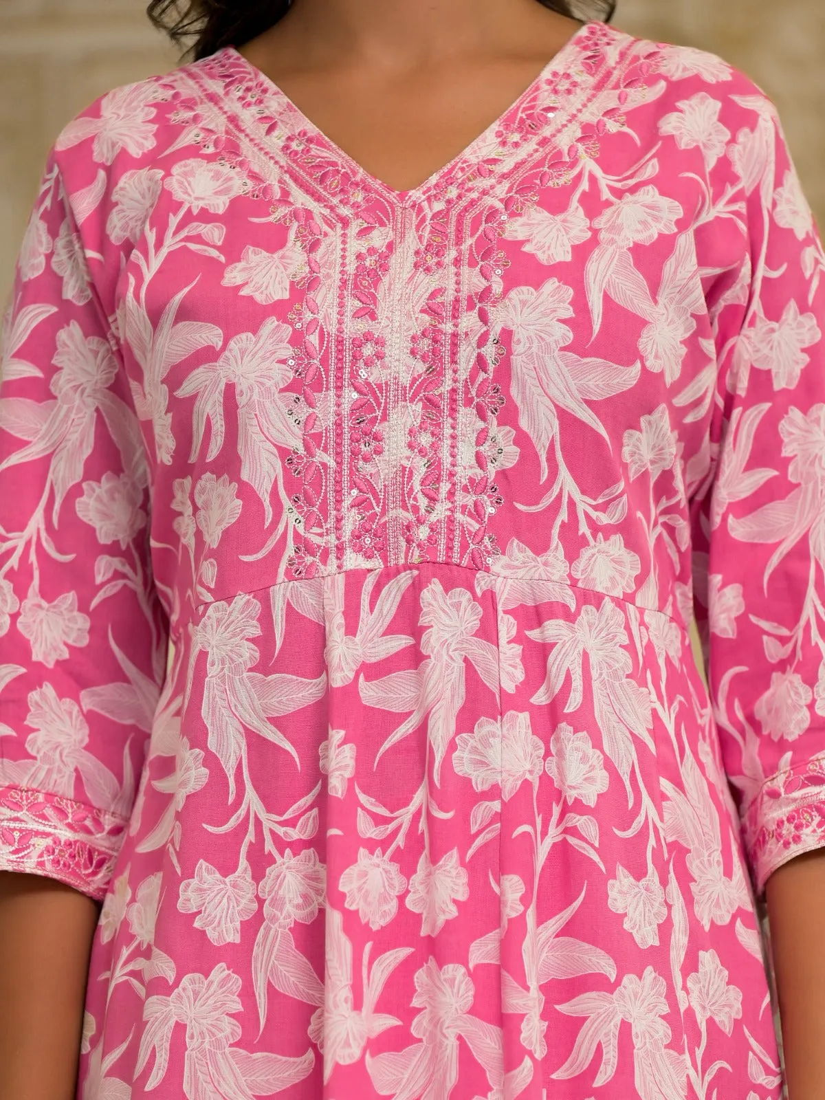 Jashvi Pink Floral Printed Rayon Kurta Set With Thread & Mirror Work